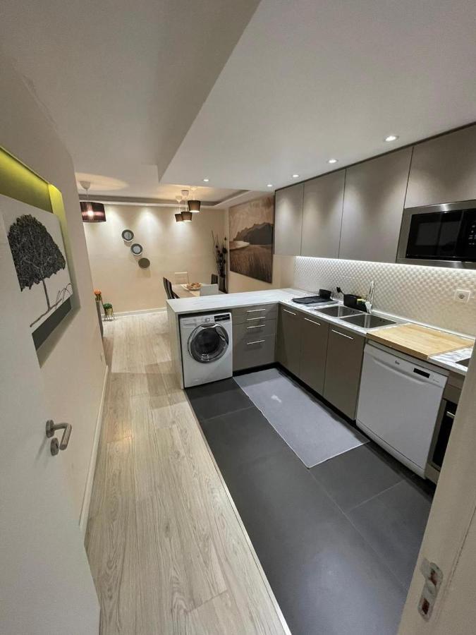 Apartamento Acolhedor Na Amadora Exterior photo